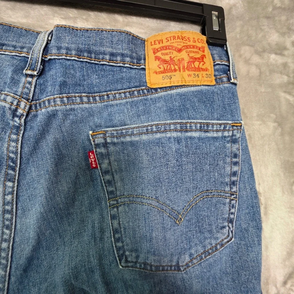 Levis 505 Regular Fit Straight Leg Blue Denim Jeans Mens 34x30 Medium Wash